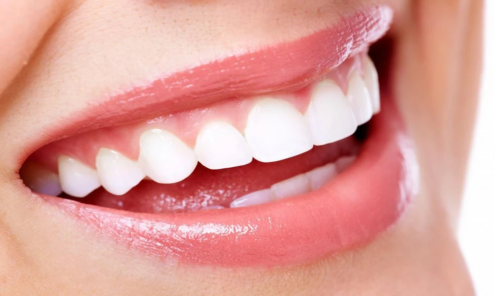 4 Signs It’s Time To Consider Both Cosmetic And Restorative Dentistry